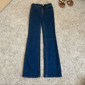 Free Bell Bottom Flare Jeans Dark Wash Button High Rise
Size 25